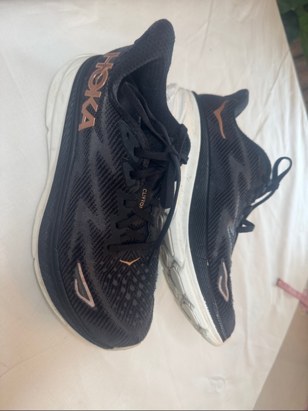 HOKA Clifton 9 Running Shoes Womens 8.5 One One Sneakers Black White
